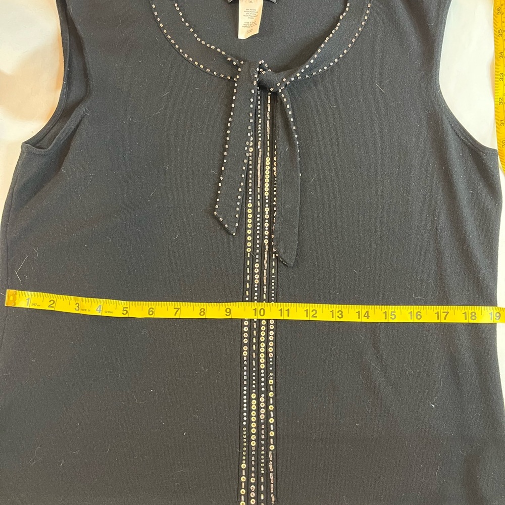 Jones New York  - Plunging V-Neck Sleeveless Blouse. - Picture 6 of 9